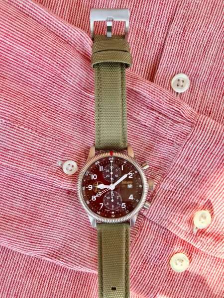 CHANGING STRAPS CAN MAKE YOUR WATCH NEW AGAIN